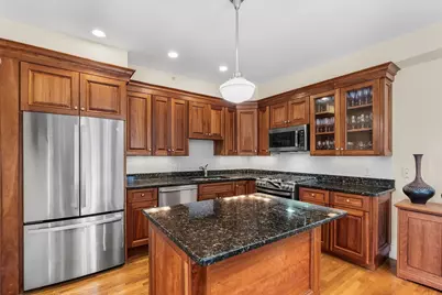 81 Forest St #81, Medford, MA 02155 - Photo 8
