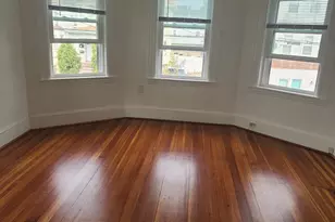 114 Hancock St, Everett, MA 02149 - Photo 2