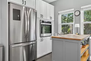 16 Pasadena Rd, Boston, MA 02121 - Photo 2