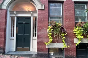 33 Irving St, Boston, MA 02114 - Photo 16
