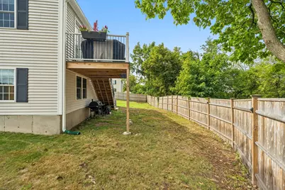 8 Skyview Ln, Woburn, MA 01801 - Photo 20