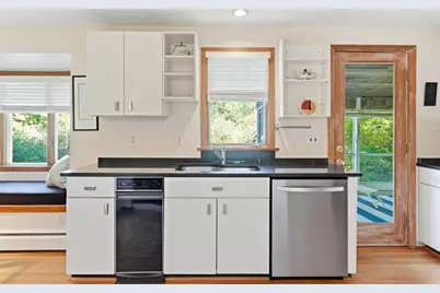 52 Hickory Rd, Sudbury, MA 01776 - Photo 10