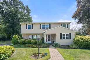 90 Crickett Rd, Brockton, MA 02301 - Photo 32