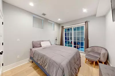 613 E 6th Street #1, Boston, MA 02127 - Photo 26