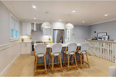 613 E 6th Street #1, Boston, MA 02127 - Photo 6