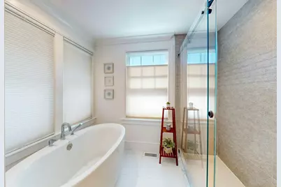 613 E 6th Street #1, Boston, MA 02127 - Photo 14