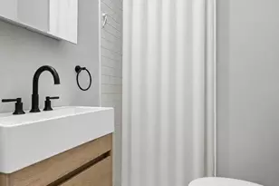 168 Endicott St, Boston, MA 02113 - Photo 6