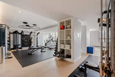100 Shawmut Ave #912, Boston, MA 02118 - Photo 32