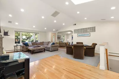 16 Leonard Rd, Sharon, MA 02067 - Photo 4
