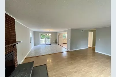 4 - 6 Willis Street, Framingham, MA 01702 - Photo 4