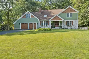 210 Boxwood Ln, Bridgewater, MA 02324 - Photo 4