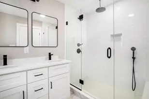661 Washington Aveue, Revere, MA 02151 - Photo 10