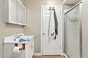 17 Linden Rd, Melrose, MA 02176 - Photo 18