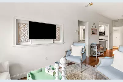 198 Saint Botolph St #9, Boston, MA 02115 - Photo 14