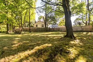17 Galen St, Waltham, MA 02451 - Photo 8