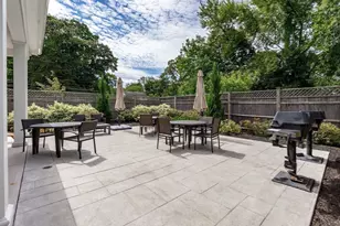 1102 Pennington Dr, Walpole, MA 02081 - Photo 28