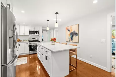 37 Andrews St, Medford, MA 02155 - Photo 6