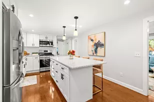37 Andrews St, Medford, MA 02155 - Photo 6