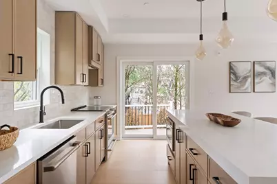 60 Franklin St #3, Somerville, MA 02145 - Photo 6