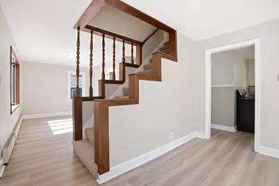 6 Pleasant St, Chelmsford, MA 01824 - Photo 4