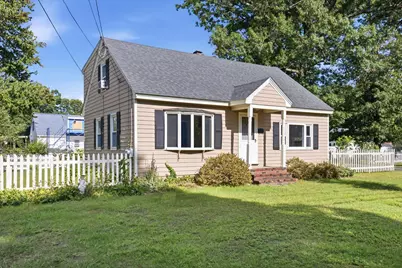 6 Pleasant St, Chelmsford, MA 01824 - Photo 2