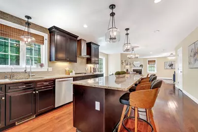 4 Murray Hill Circle, Wilmington, MA 01887 - Photo 2