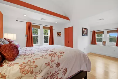 36 Walton St, Boston, MA 02124 - Photo 28
