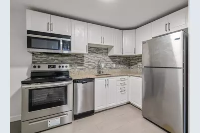 39 Montvale #8, Woburn, MA 01801 - Photo 2