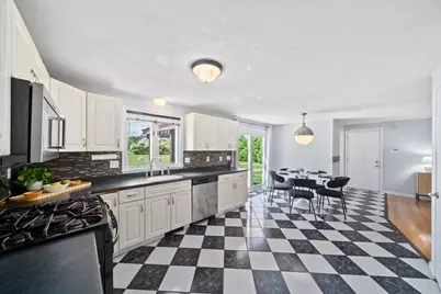 27 Sparrow Rd, Stoughton, MA 02072 - Photo 10