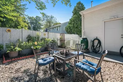 33 Plant Rd, Waltham, MA 02451 - Photo 36
