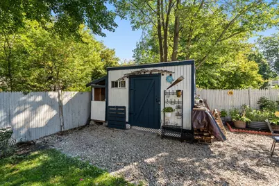 33 Plant Rd, Waltham, MA 02451 - Photo 34