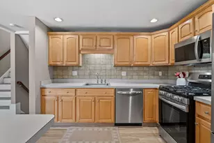 864 Brockton Ave, Abington, MA 02351 - Photo 10