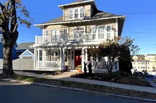 10 Chestnut St, Melrose, MA 02176 - Photo 1