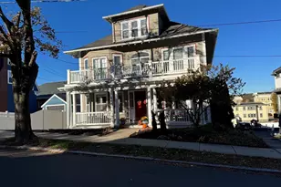 10 Chestnut St, Melrose, MA 02176 - Photo 2