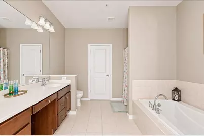 40 Stonebridge Dr #40, Hanson, MA 02341 - Photo 18
