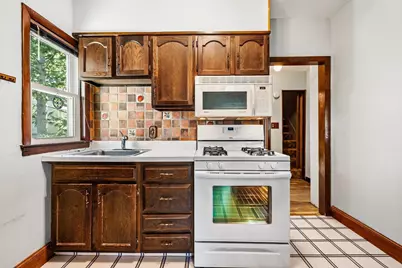10 Joyce Kilmer Rd, Boston, MA 02132 - Photo 6