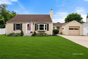 25 Wilson St, Beverly, MA 01915 - Photo 1
