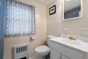 25 Wilson St, Beverly, MA 01915 - Photo 22