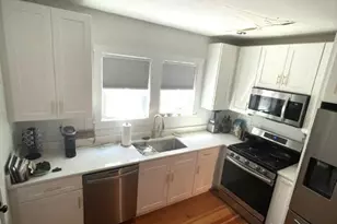 43 Pond St, Milford, MA 01757 - Photo 14