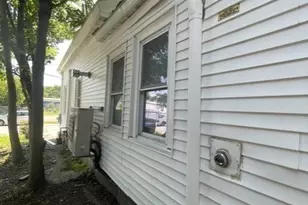 43 Pond St, Milford, MA 01757 - Photo 30