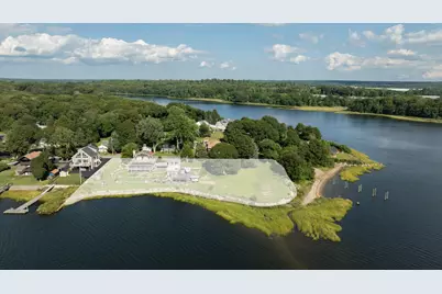 12 Riverside Dr, Berkley, MA 02779 - Photo 4