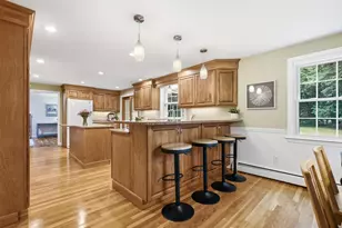 18 Swanson Rd, Framingham, MA 01701 - Photo 4