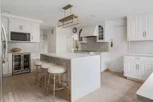421 Waverley Ave, Newton, MA 02458 - Photo 6