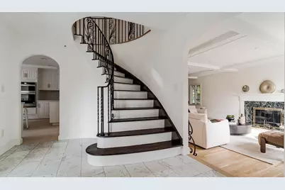 421 Waverley Ave, Newton, MA 02458 - Photo 8