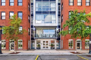 21 Wormwood St, Boston, MA 02210 - Photo 14