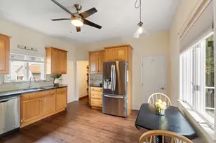 8 Cliff St, Malden, MA 02148 - Photo 12