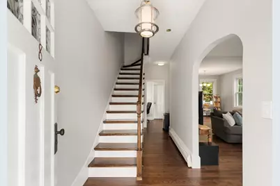 8 Cliff St, Malden, MA 02148 - Photo 6