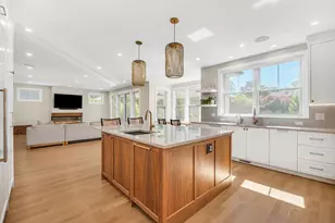 98 Beethoven Ave, Newton, MA 02468 - Photo 4