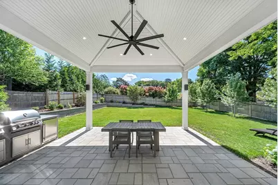 98 Beethoven Ave, Newton, MA 02468 - Photo 2