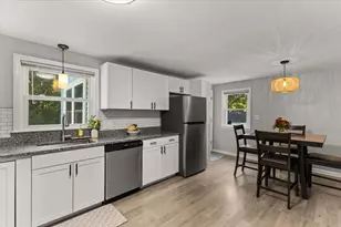 109 Lincoln Rd, Rockland, MA 02370 - Photo 14